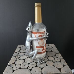 Chrome frog wine bottle holder EUC